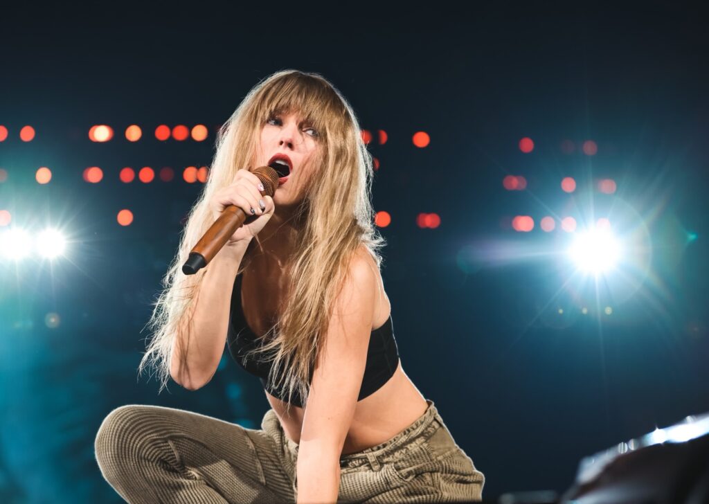 Taylor Swift Biography, Age, Net Worth & Career Facts 2026