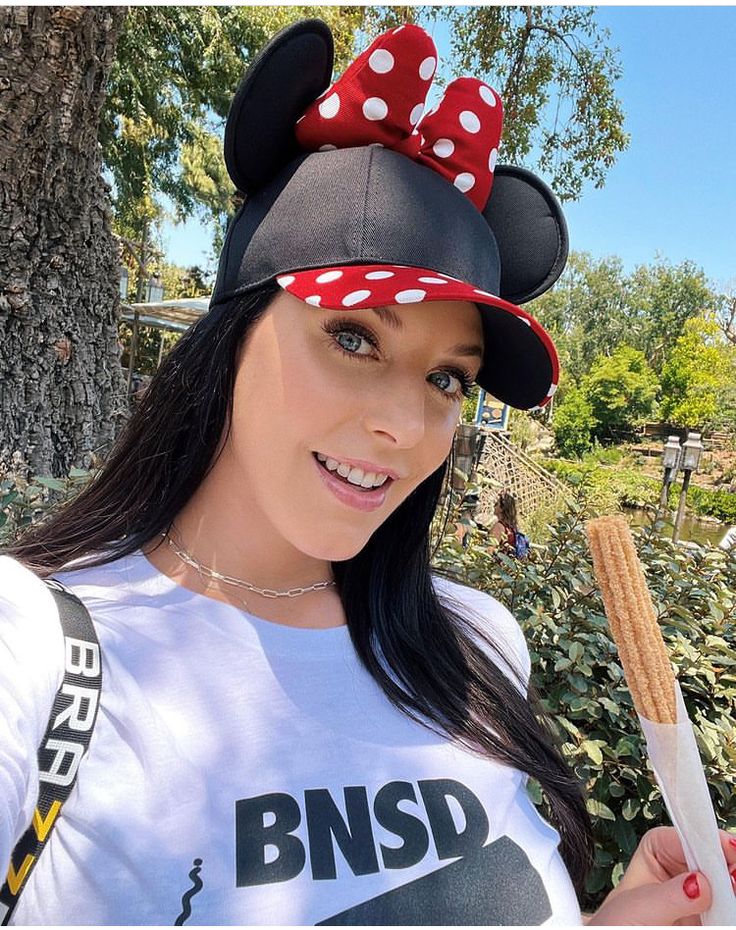 Angela White Bio, Age, Height, Life Story & Career Facts 2026